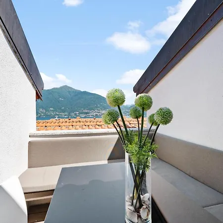 Casacamelia 35, 3 Bdrm With View * Acquaseria