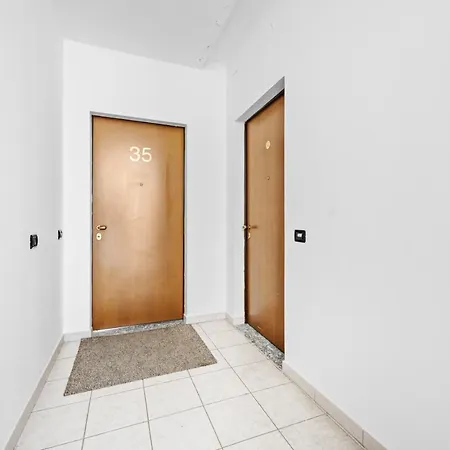 Casacamelia 35, 3 Bdrm With View *